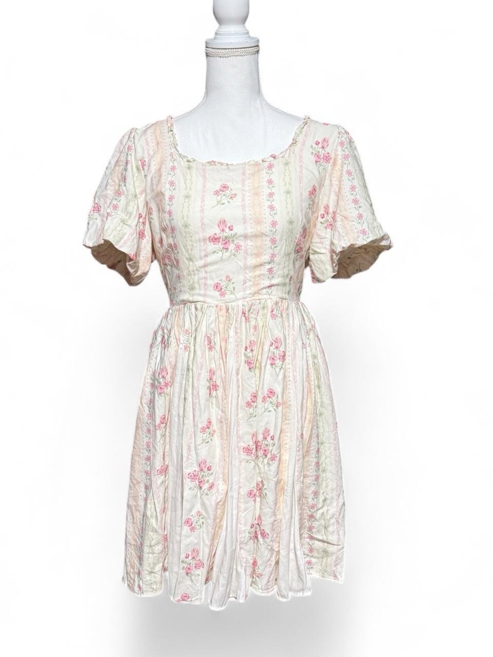 Ivy City Co Size Large Cream Pink Floral Puff Sleeve Cottagecore Dress